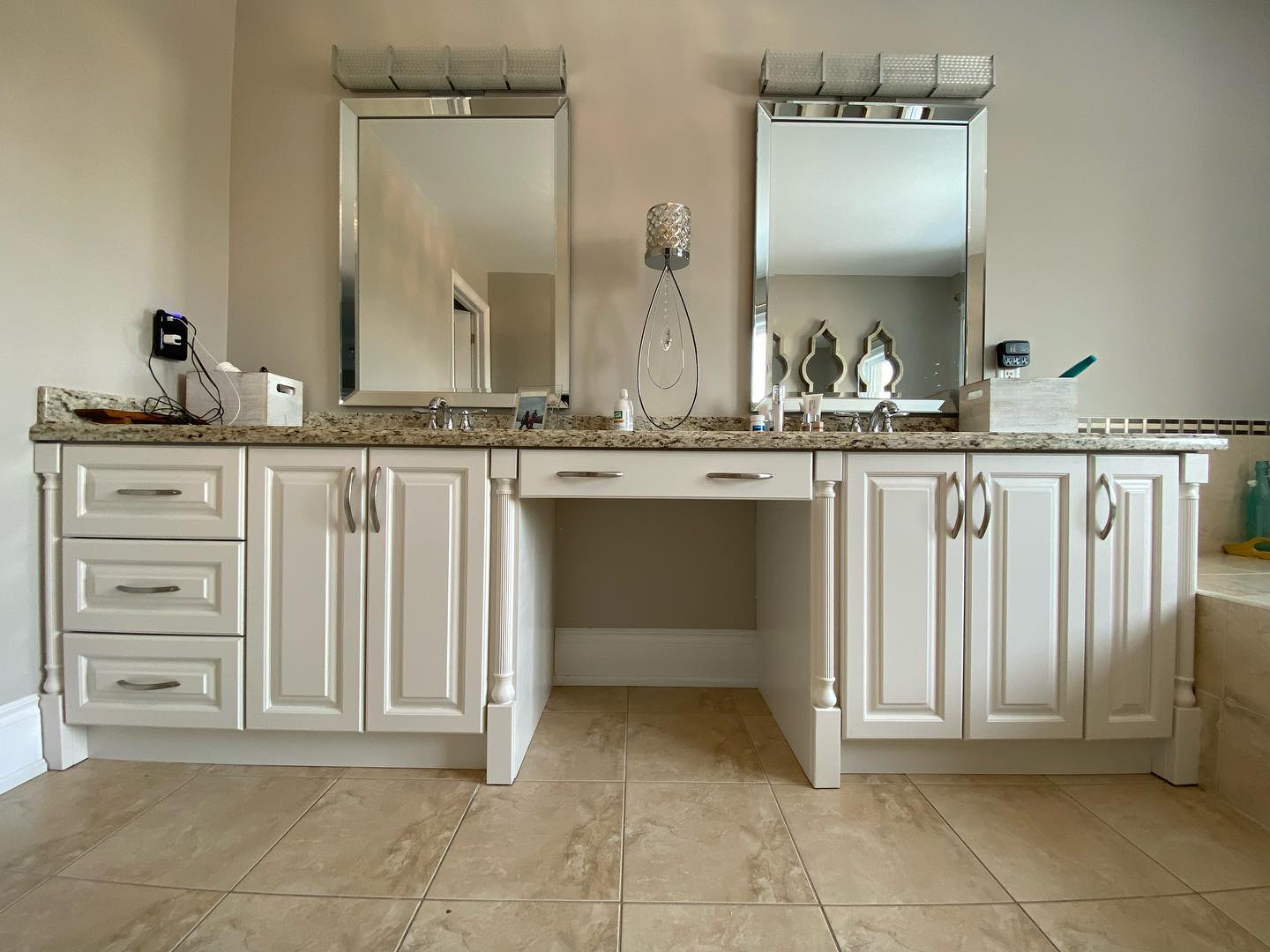 Ensuite vanity, after